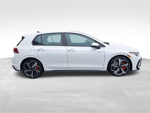New 2026 Volkswagen GTI SE image 7