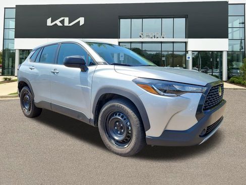 Used 2023 Toyota Corolla Cross L AWD/4WD image 1