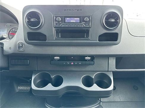 New 2025 Mercedes-Benz Sprinter 2500 image 12
