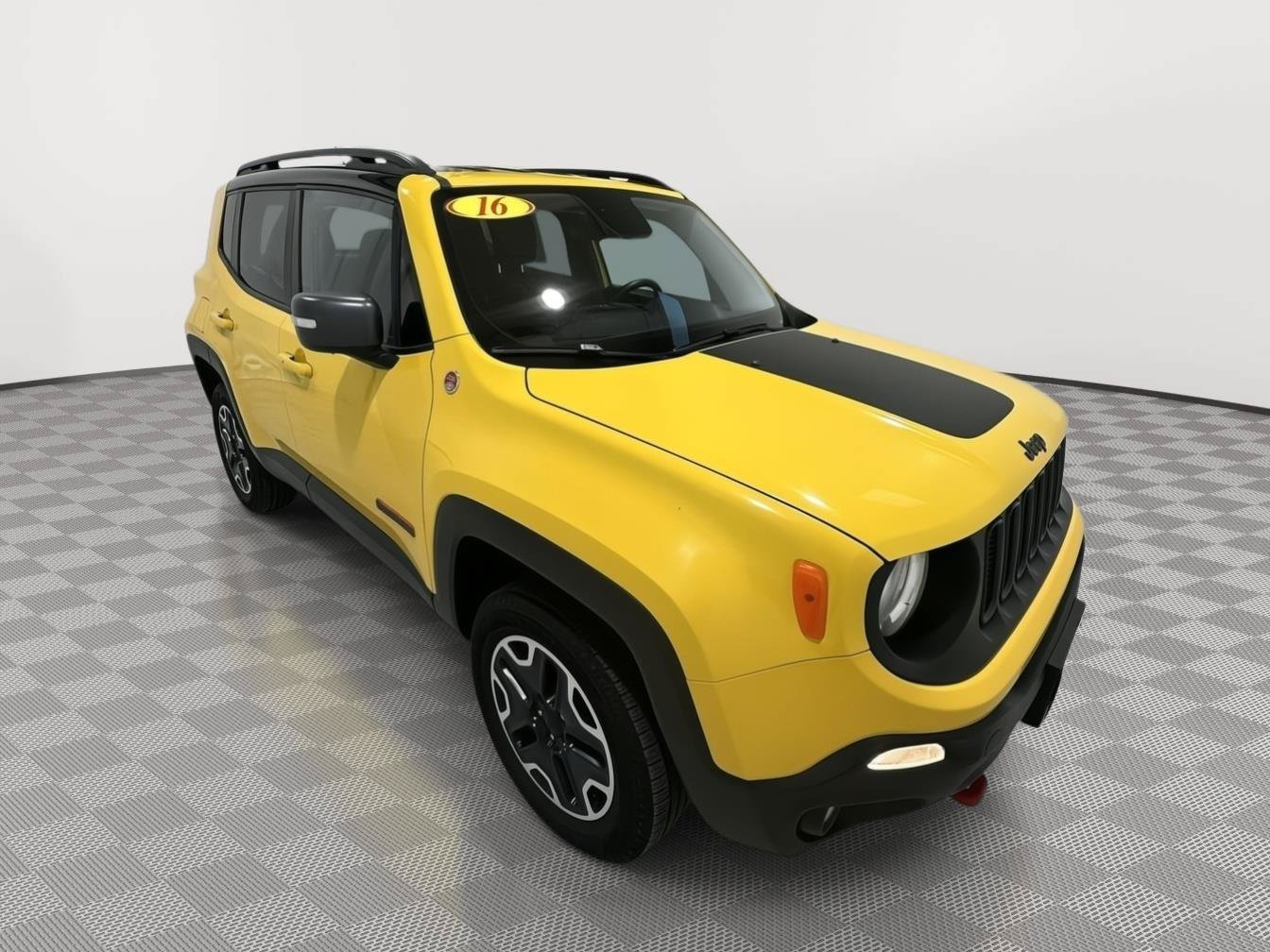Used 2016 Jeep Renegade Trailhawk AWD/4WD image 7