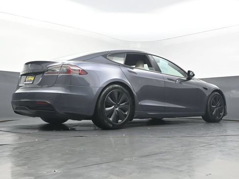 Used 2022 Tesla Model S AWD/4WD image 43