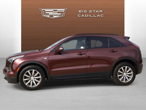 Used 2022 Cadillac XT4 Sport w/ Comfort Package image 2
