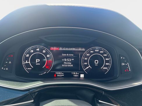 Used 2025 Audi RS Q8 performance AWD/4WD image 12
