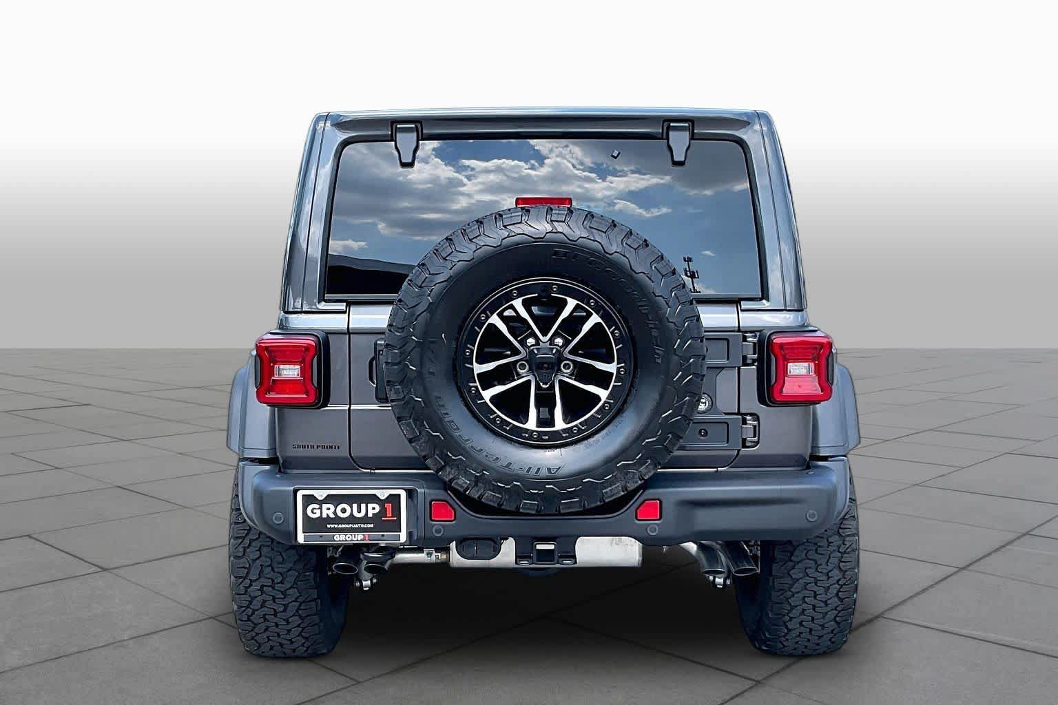 New 2027 Jeep Wrangler Unlimited Rubicon 392 AWD/4WD image 4