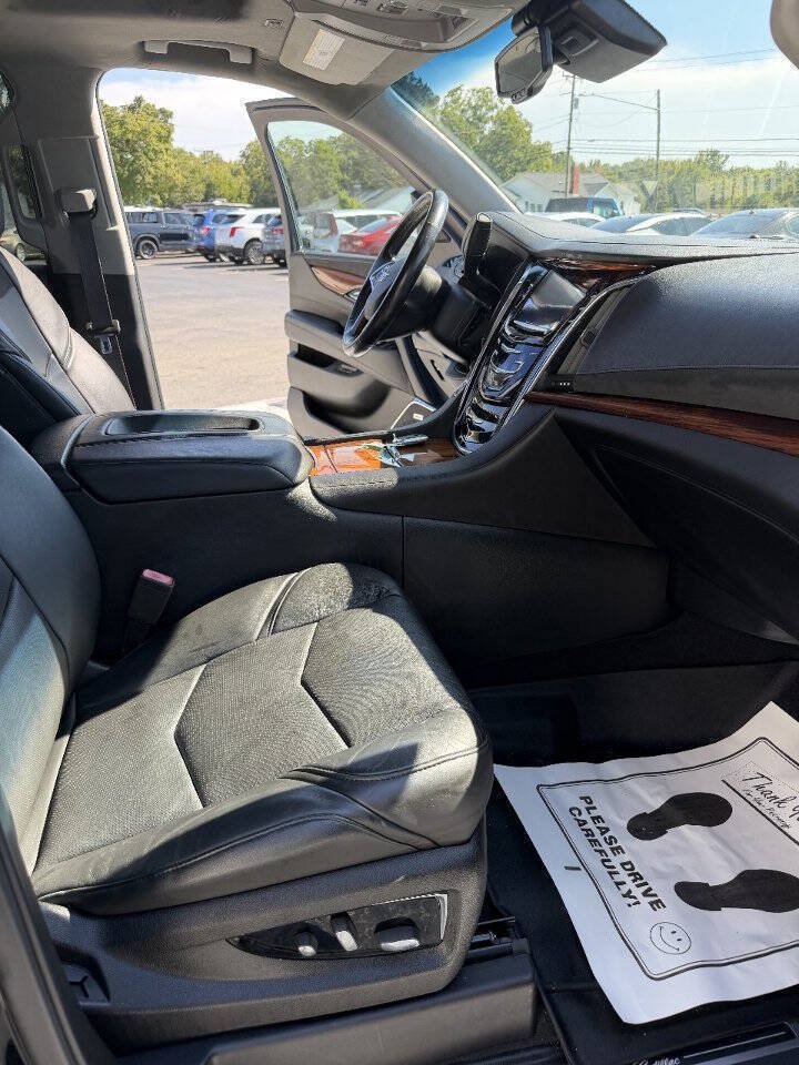 Used 2015 Cadillac Escalade Premium AWD/4WD image 10