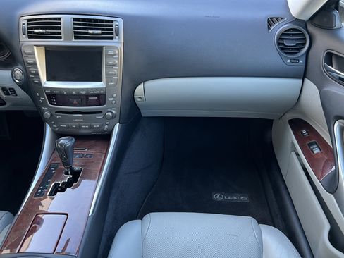 Used 2007 Lexus IS 350 image 31