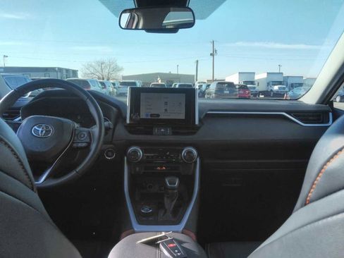 Used 2024 Toyota RAV4 Adventure image 5