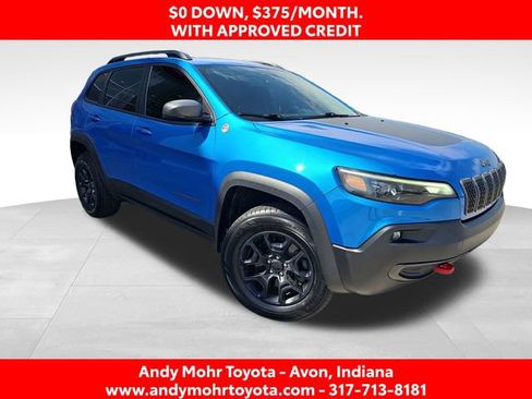 Used 2020 Jeep Cherokee Trailhawk w/ Cold Weather Group AWD/4WD image 1