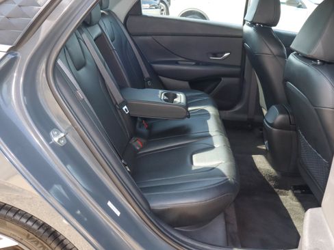 Used 2024 Hyundai Elantra Limited FWD image 23