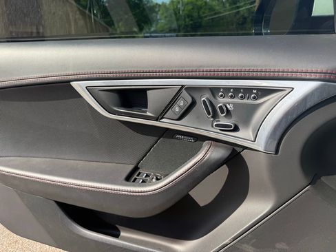 Used 2021 Jaguar F-TYPE R image 30