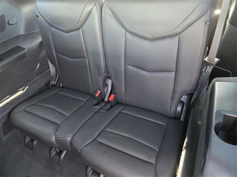 New 2025 Cadillac XT6 Luxury image 18