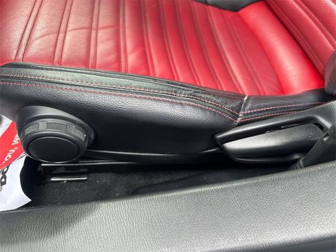 Certified 2018 FIAT 124 Spider Abarth w/ Convenience Group image 27