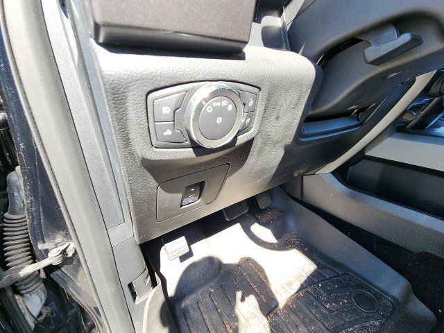 Used 2017 Ford F150 XLT w/ Equipment Group 302A Luxury AWD/4WD image 27