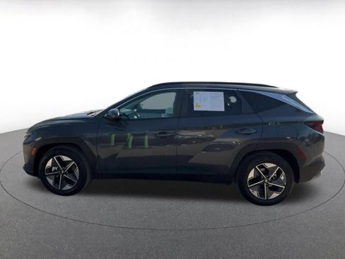 Used 2025 Hyundai Tucson SEL FWD image 9