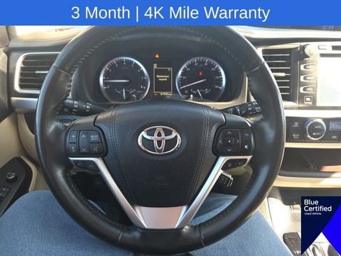 Used 2018 Toyota Highlander Limited FWD image 41