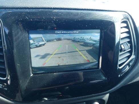 Used 2020 Jeep Compass Latitude image 20