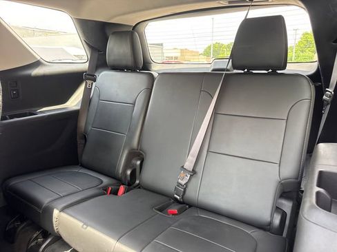 Used 2019 Chevrolet Traverse Premier w/ Redline Edition AWD/4WD image 12