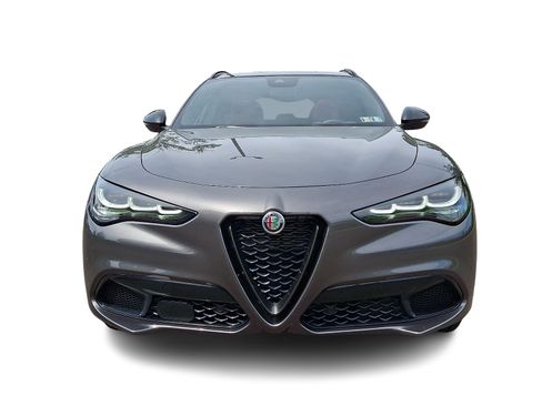 Used 2024 Alfa Romeo Stelvio Veloce AWD/4WD image 2