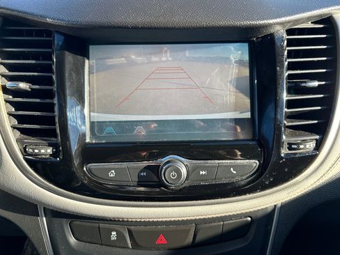 Used 2017 Chevrolet Trax LT w/ LT Convenience Package image 16