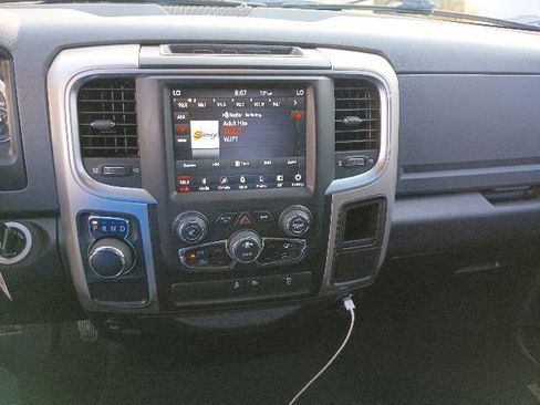 Certified 2019 RAM 1500 Classic Warlock RWD image 7