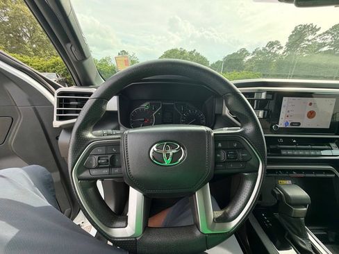 Used 2025 Toyota Tundra SR5 w/ SR5 Convenience Package AWD/4WD image 10