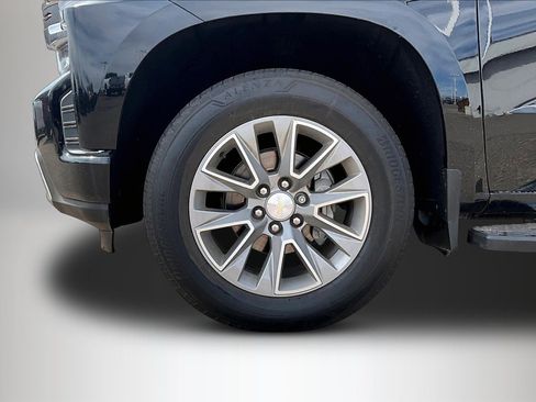 Used 2022 Chevrolet Silverado 1500 High Country AWD/4WD image 35