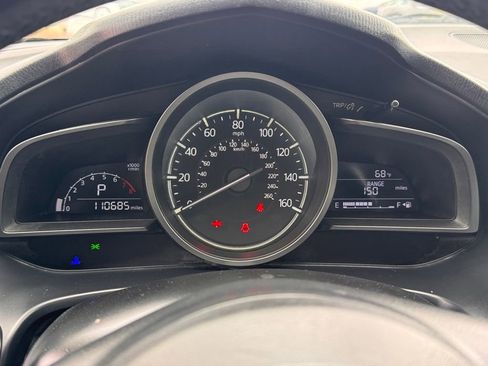 Used 2017 MAZDA MAZDA3 Touring FWD image 14