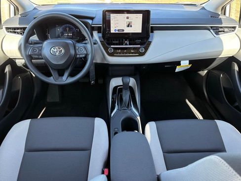 Used 2026 Toyota Corolla LE image 8