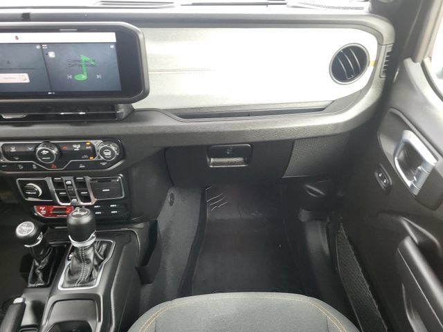 Used 2026 Jeep Wrangler Unlimited Sport AWD/4WD image 25