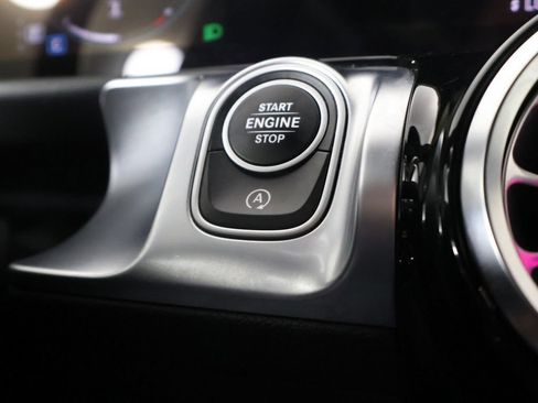 Used 2023 Mercedes-Benz GLB 250 w/ AMG Line image 37