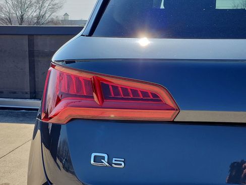 Used 2019 Audi Q5 2.0T Premium Plus w/ Premium Plus Package image 9