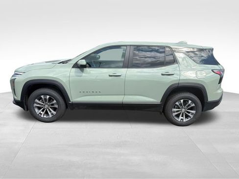 Used 2026 Chevrolet Equinox LT w/ Convenience Package II AWD/4WD image 2