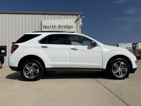 Used 2017 Chevrolet Equinox Premier w/ Enhanced Convenience Package image 26