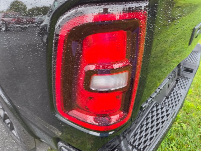 Used 2026 RAM 1500 Laramie AWD/4WD image 15