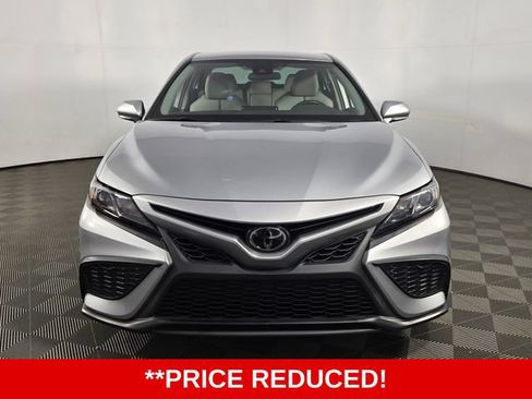 Used 2023 Toyota Camry SE AWD/4WD image 2