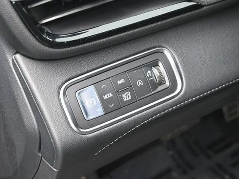 Used 2026 Buick Enclave Sport Touring AWD/4WD image 19
