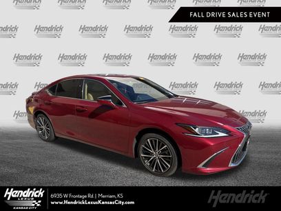 Used 2025 Lexus ES 350 w/ Premium Package