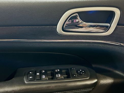 Used 2018 Jeep Grand Cherokee Limited RWD image 14