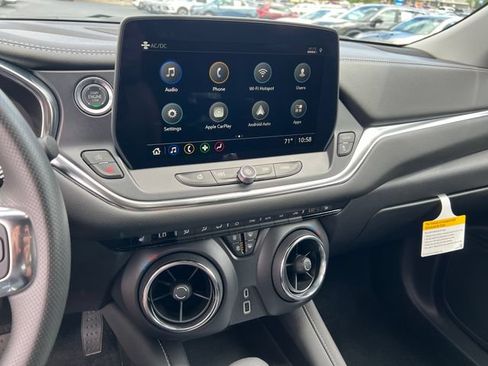 Certified 2026 Chevrolet Blazer LT FWD image 17