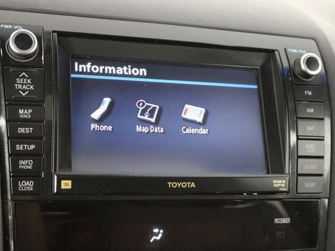 Used 2012 Toyota Sequoia Platinum image 36