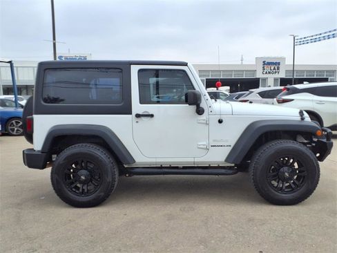 Used 2014 Jeep Wrangler Sport image 8