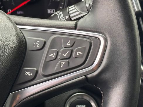Used 2024 Chevrolet Equinox LT FWD image 17