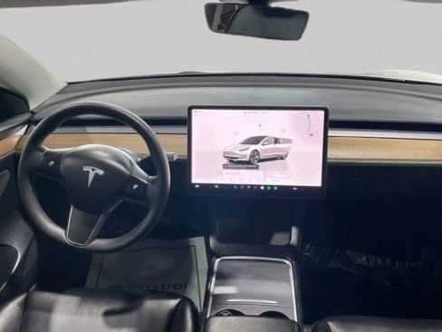 Used 2023 Tesla Model 3 Standard Range RWD image 16