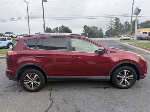 Used 2018 Toyota RAV4 XLE w/ Plus Extra Value Package AWD/4WD image 6
