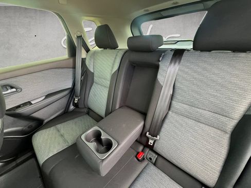 Certified 2023 Nissan Rogue SV FWD image 22