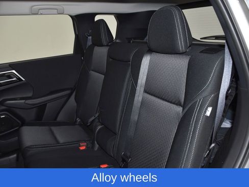 New 2026 Mitsubishi Outlander ES image 27