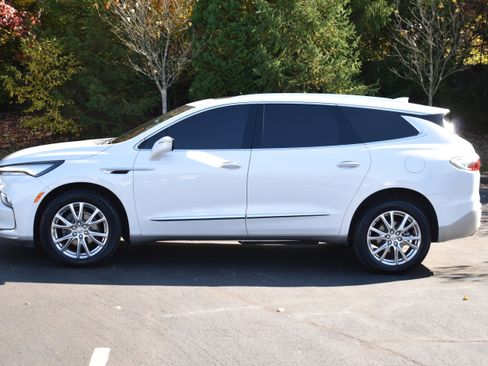 Used 2023 Buick Enclave Essence w/ Experience Buick Package image 33