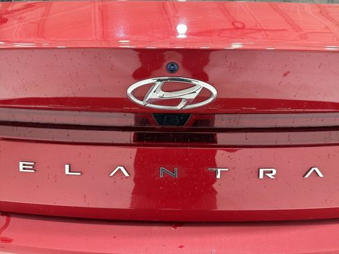 Used 2023 Hyundai Elantra SEL image 29