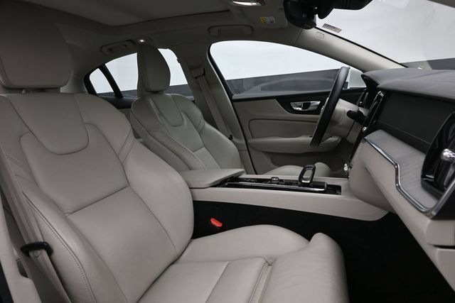 Used 2023 Volvo S60 B5 Ultimate w/ Climate Package FWD image 32
