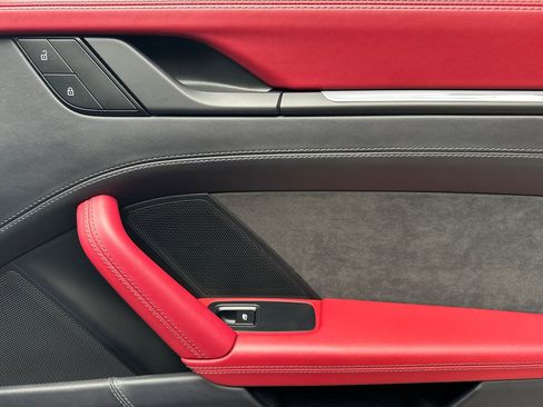 Used 2022 Porsche 911 GT3 image 18